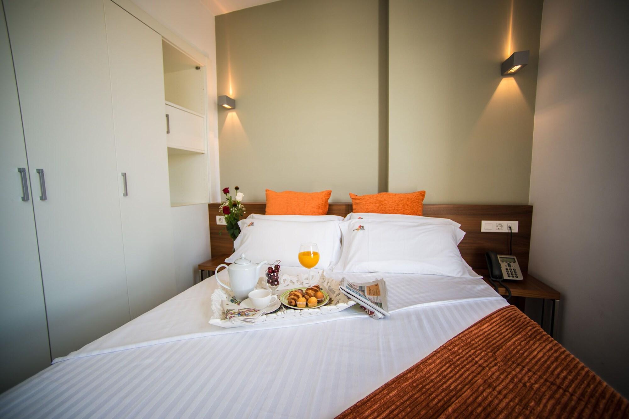 Ona Living Barcelona Apart otel L'Hospitalet de Llobregat Dış mekan fotoğraf