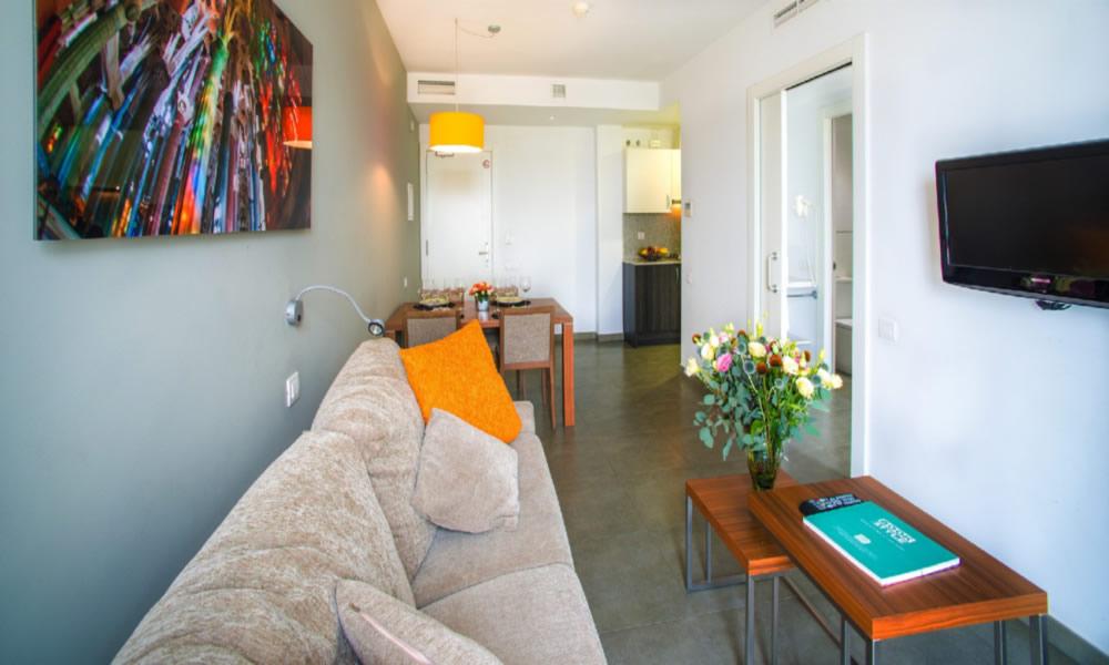 Ona Living Barcelona Apart otel L'Hospitalet de Llobregat Dış mekan fotoğraf